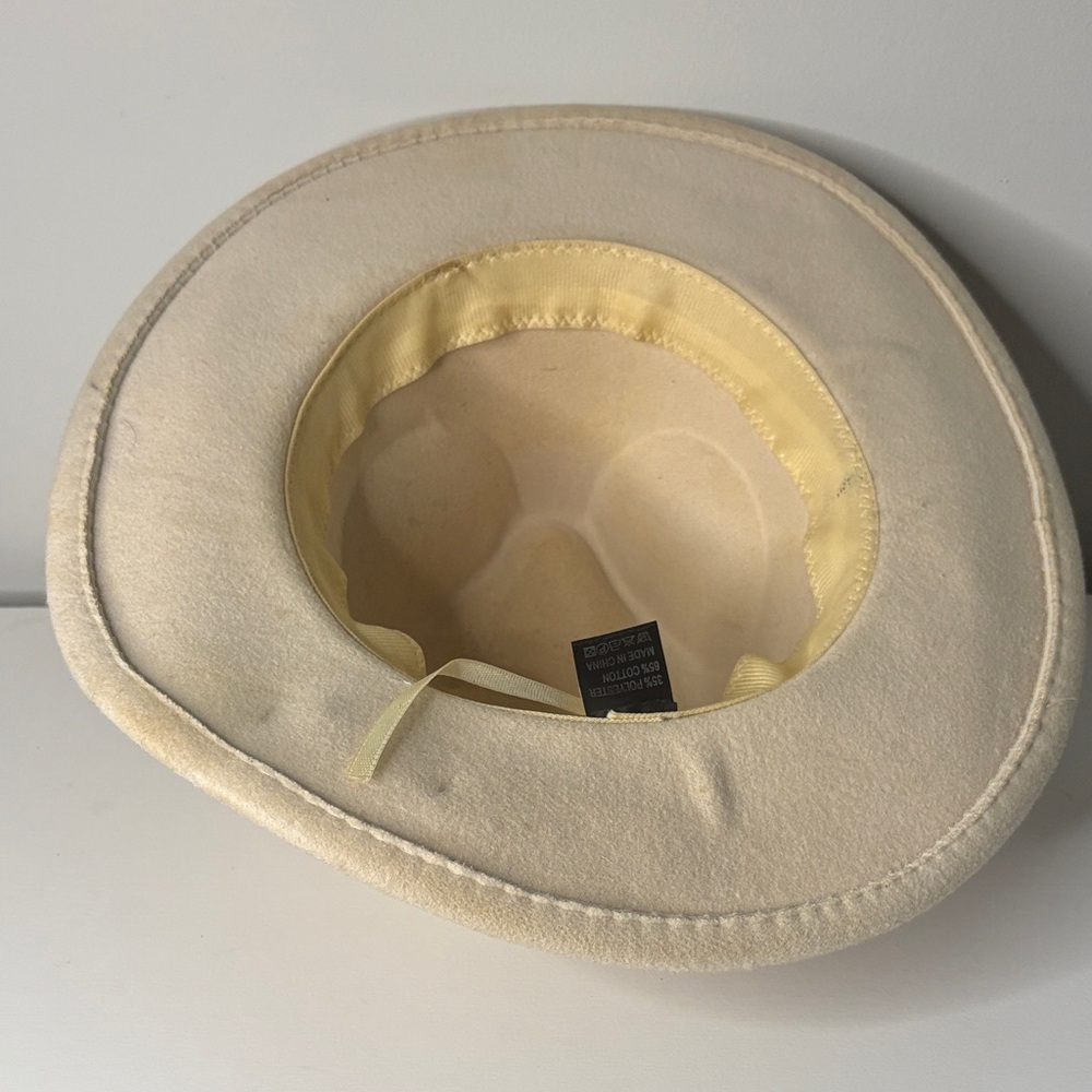 Cowgirl hat - Picture 2 of 6